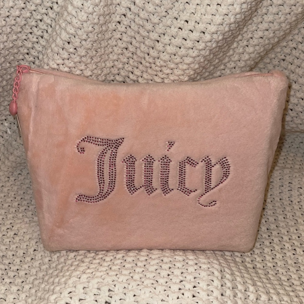 Juicy Couture light pink make up bag🩷